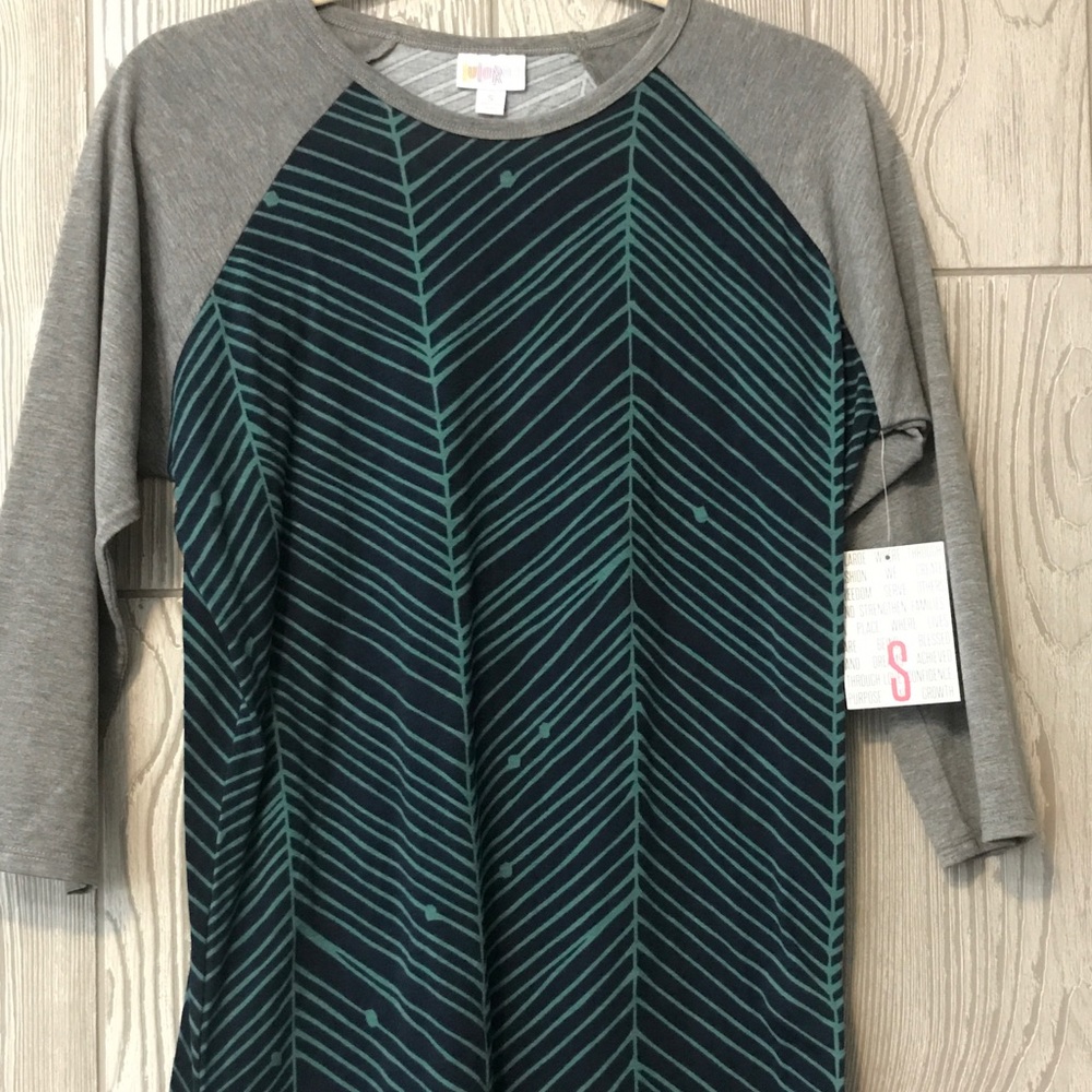 Lularoe Randy baseball Tee